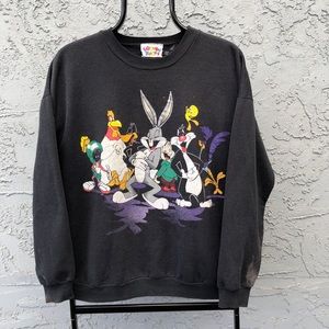 90s vintage Loony Tunes crewneck sweatshirt Buggs Bunny and the crew graphic